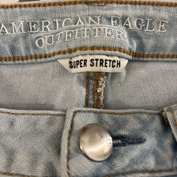 American Eagle Cropped Jegging Jeans! Distressed hem - Picture 4 of 5